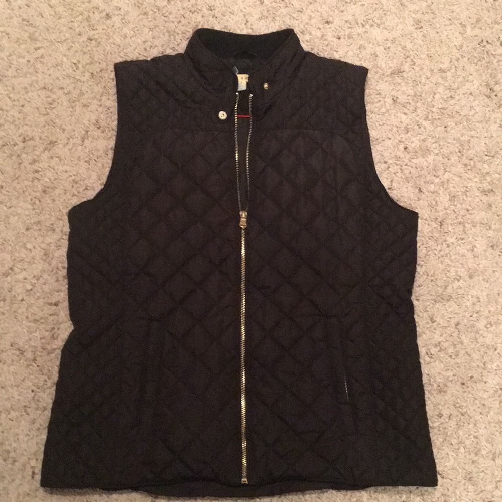 Miami by Francesca’s Black Quilted Light Vest